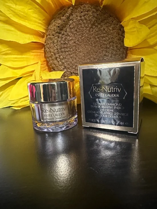 🎉 Estée Lauder RE-NUTRIV ULTIMATE DIAMOND TRANSFORMATIVE ENERGY EYE CREME ~ New - Picture 2 of 4